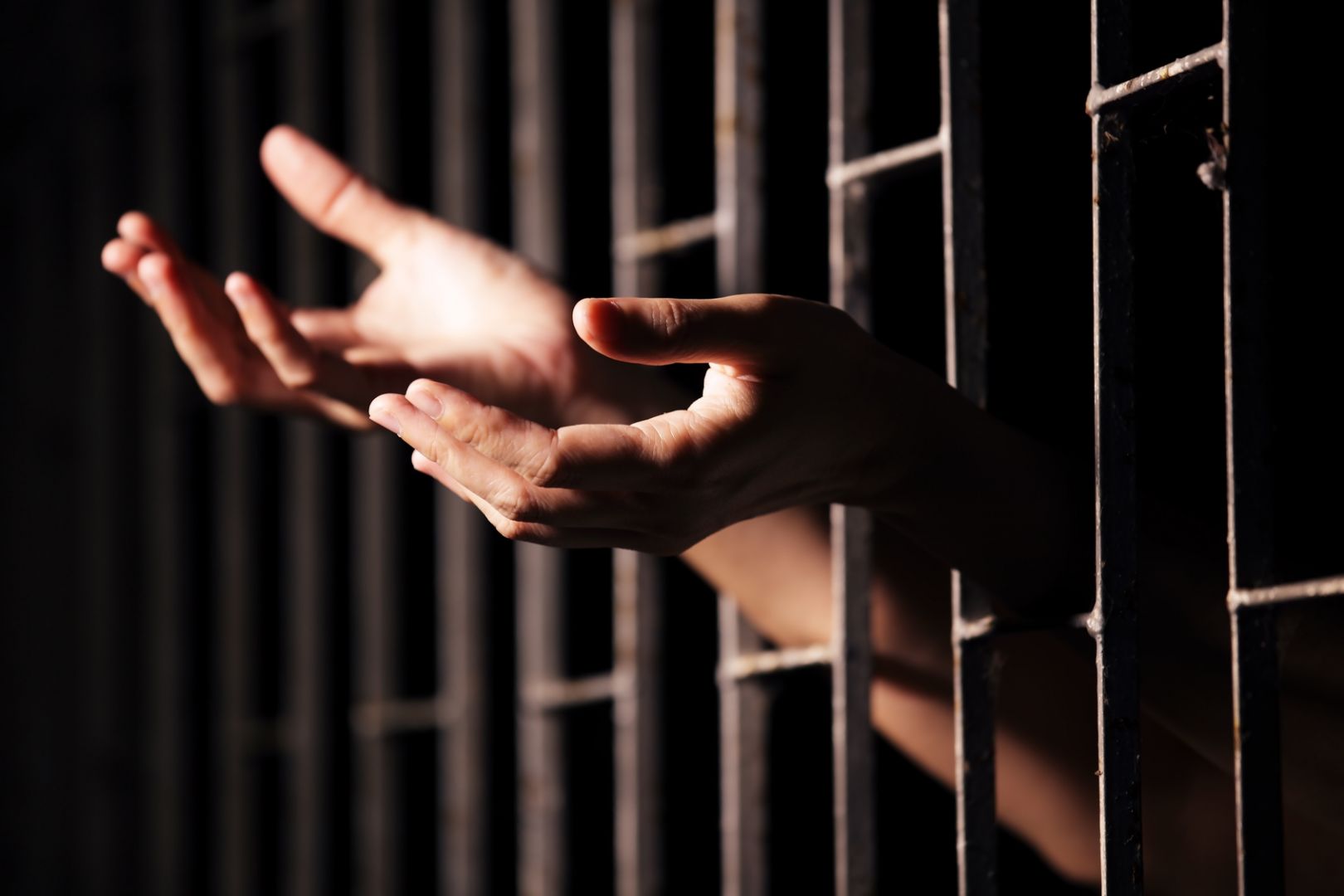 Czym różni się kara pozbawienia wolności od kary więzienia?